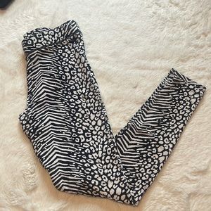 Zebra Leggings - SIZE: XS